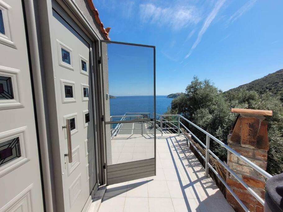 Ligonari Sea View Apartment Tarti 外观 照片